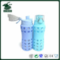 2016 Nice design brosilicate glass bottle with silicone sleeve